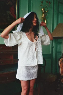 MaisonCléo Blouses|Tops>Blouse Agnes blanche en dentelle fleurie et soie
