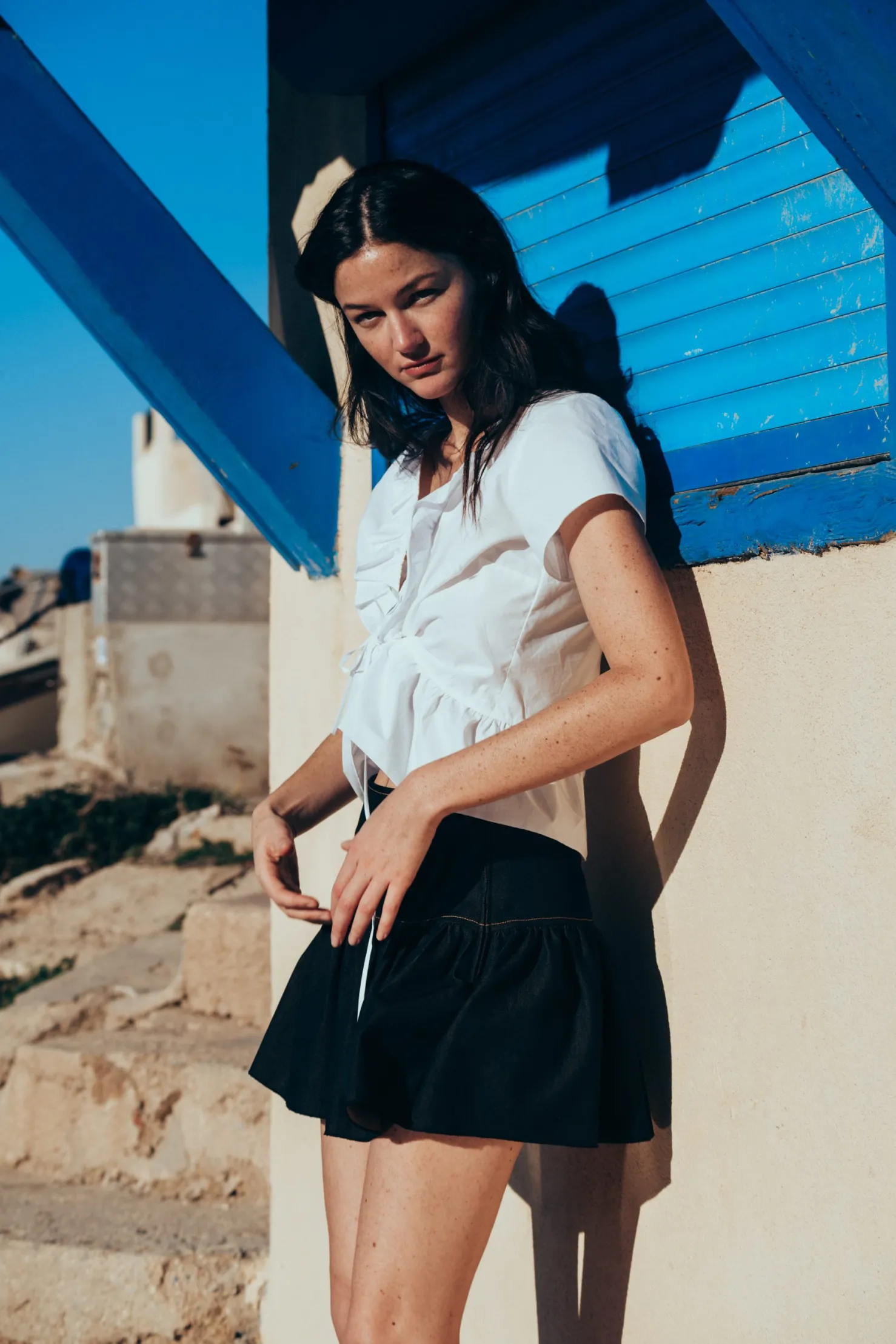 MaisonCléo Blouses>Blouse cache-coeur volantée en coton vichy rouge Gisèle