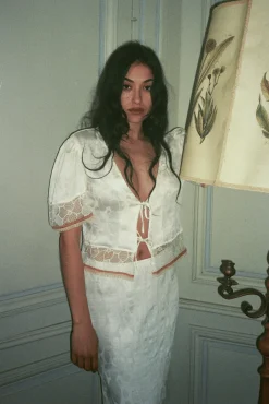MaisonCléo Blouses>Blouse en soie ivoire texturée avec dentelles VANESSA