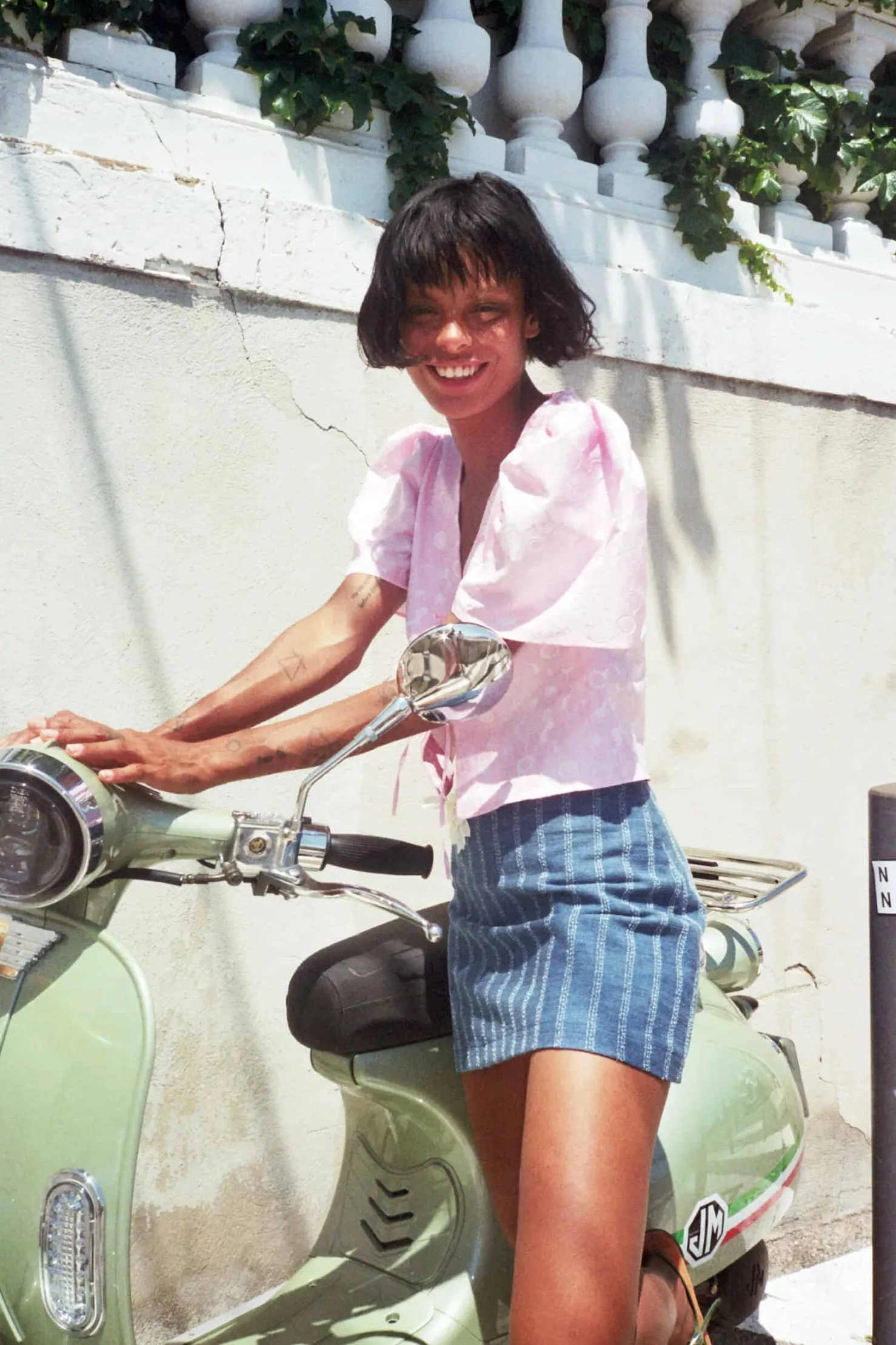 MaisonCléo Blouses>Blouse fleurie rose ton-sur-ton en soie VANESSA