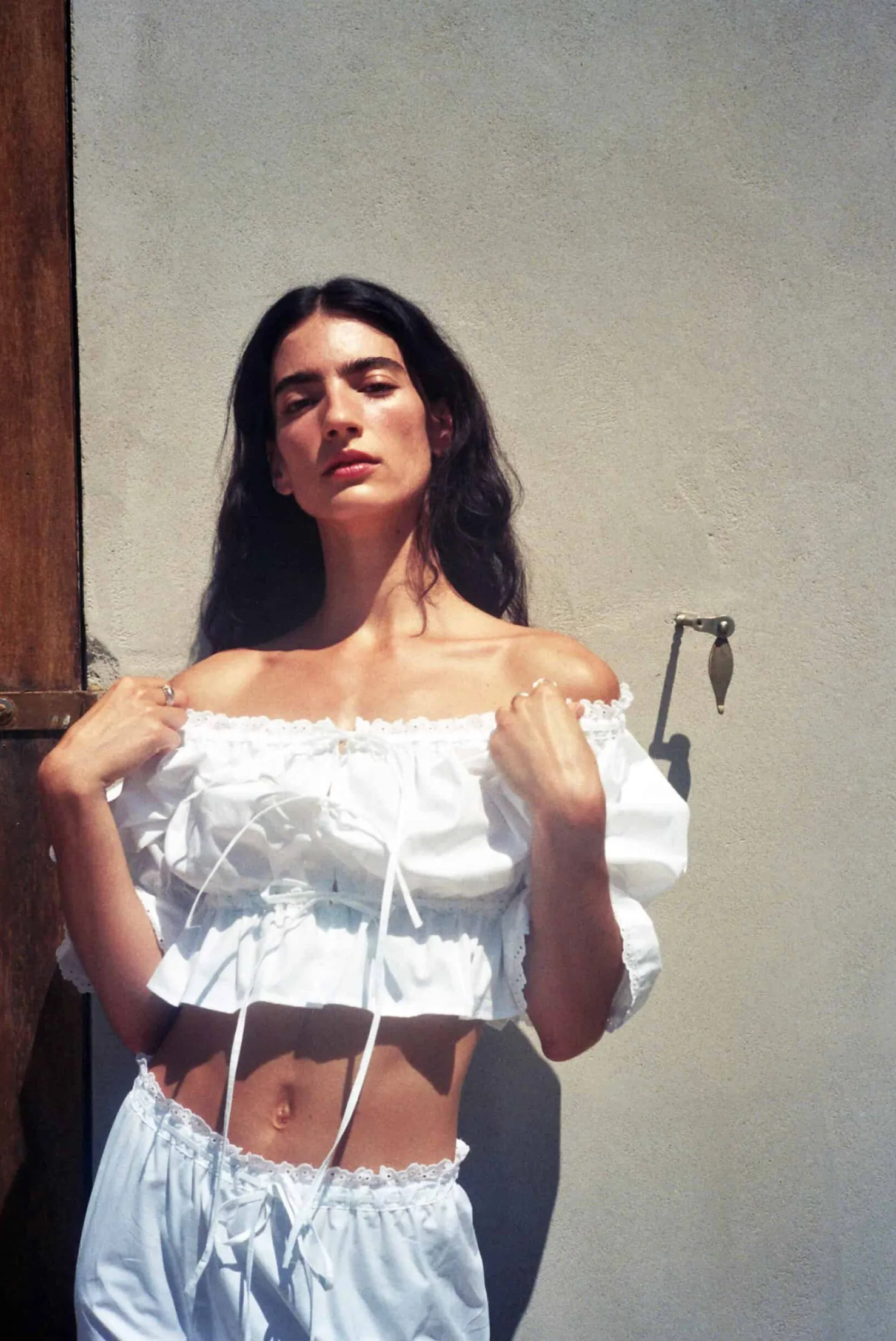 MaisonCléo Blouses>Blouse épaules nues en coton brodé ANGELE / nouvelle version