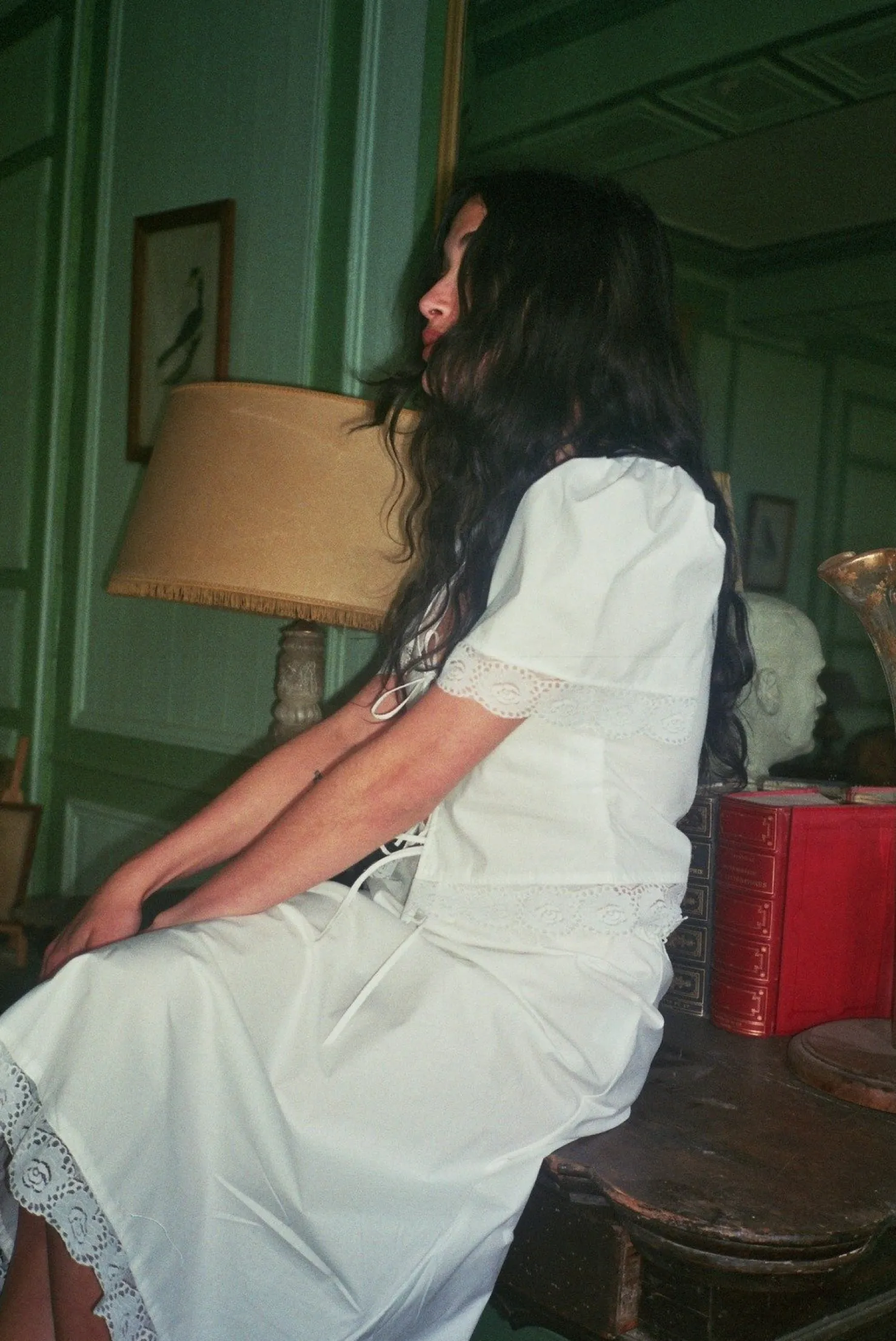 MaisonCléo Blouses|Tops>Blouse VANESSA en coton blanc avec grosses fleurs en dentelle