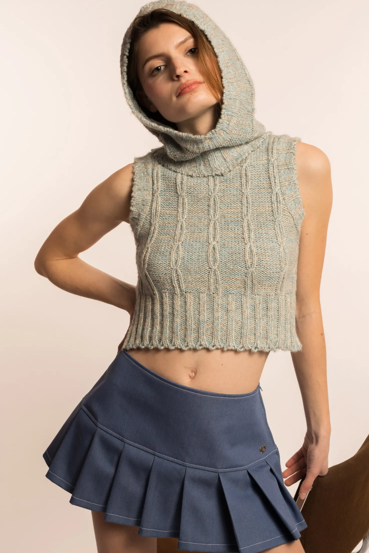 MaisonCléo Jupes>COUP DE FOUDRE défilé LOOK 31 – Mini jupe plissée en denim clair MIRANDA