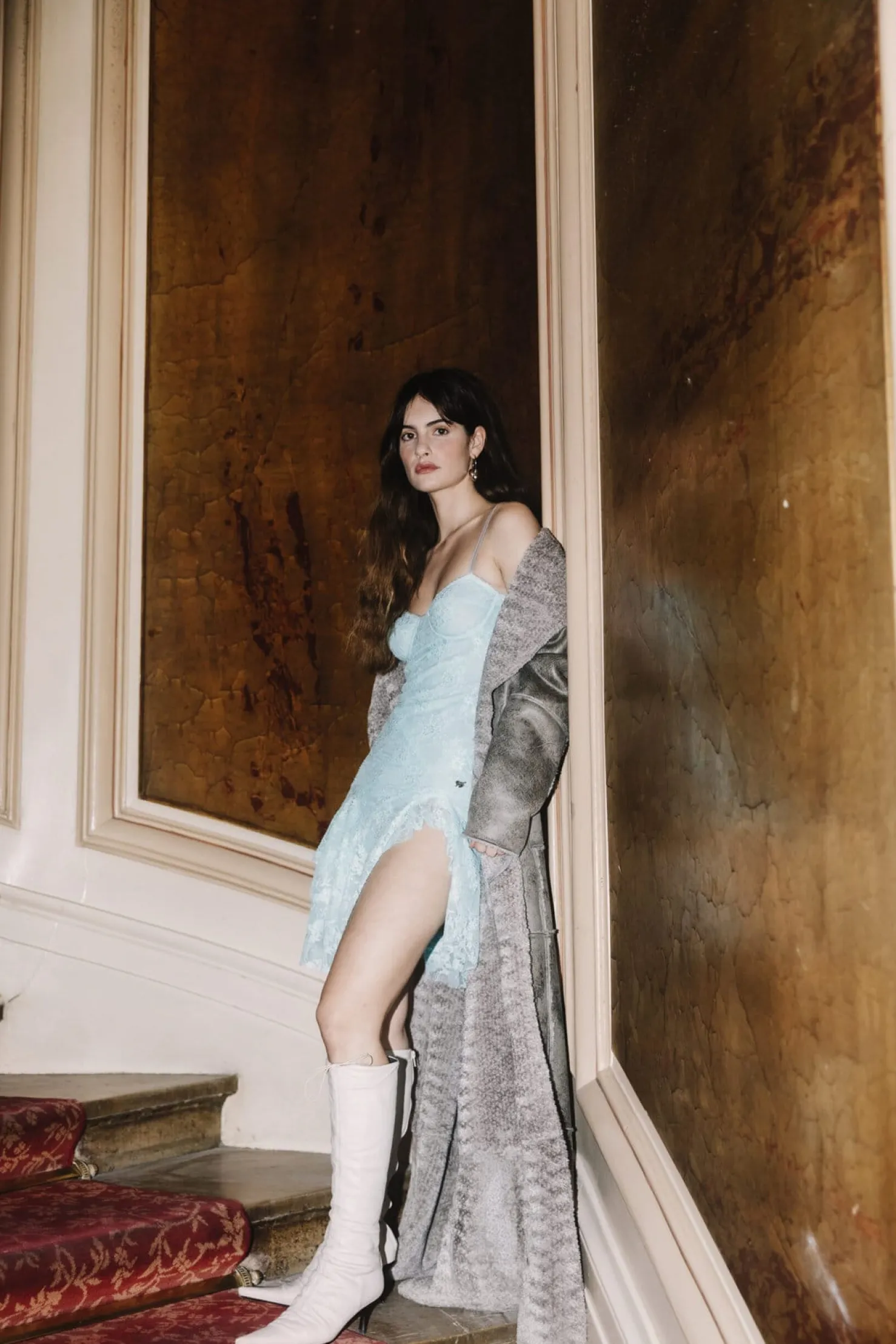 MaisonCléo Robes>COUP DE FOUDRE défilé LOOK 22 – Robe à bretelles avec armature en dentelle bleu océan brillante volantée
