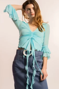 MaisonCléo Blouses|Tops>COUP DE FOUDRE défilé LOOK 3 – Top froncé en mesh à manches 3/4 volantées bleu turquoise