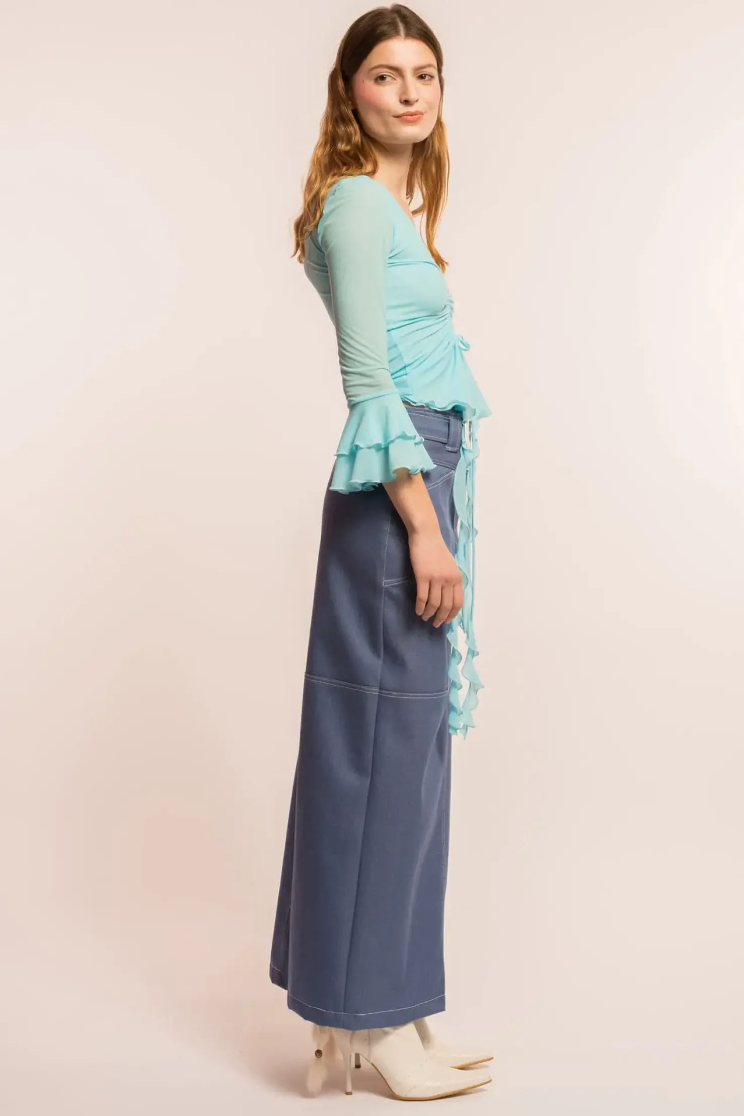 MaisonCléo Blouses|Tops>COUP DE FOUDRE défilé LOOK 3 – Top froncé en mesh à manches 3/4 volantées bleu turquoise