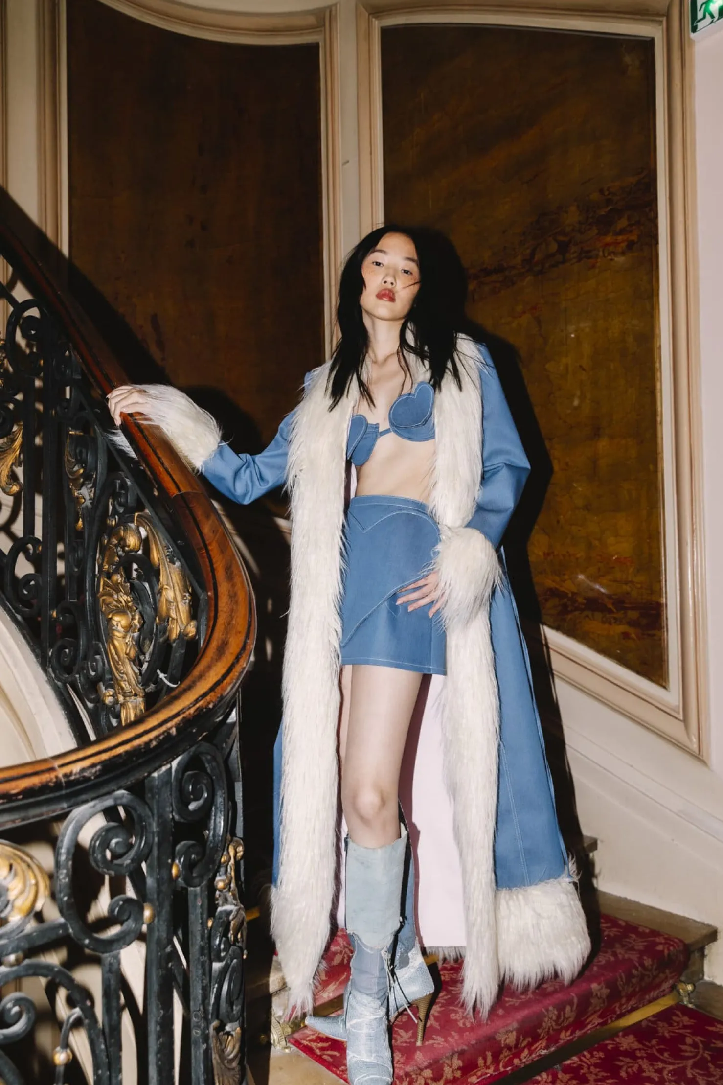 MaisonCléo Tops>COUP DE FOUDRE défilé LOOK 1 – Top balconnets coeur en denim bleu clair