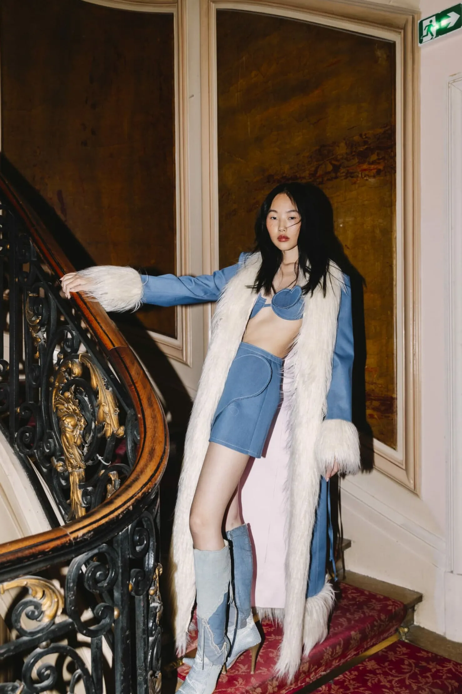 MaisonCléo Tops>COUP DE FOUDRE défilé LOOK 1 – Top balconnets coeur en denim bleu clair