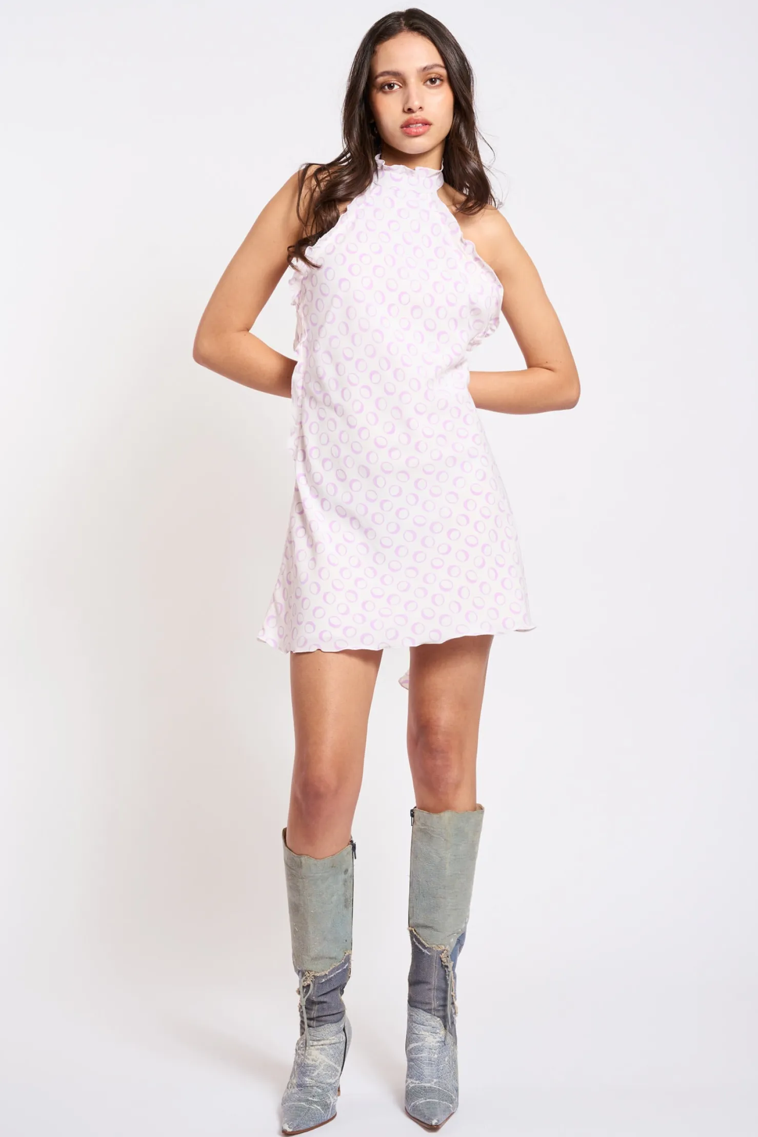 MaisonCléo Robes>COUP DE FOUDRE II – Robe dos nu fluide volantée en soie à motif cercles lilas