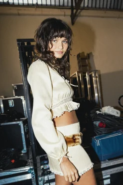 MaisonCléo Blouses|Tops><noscript><img width=