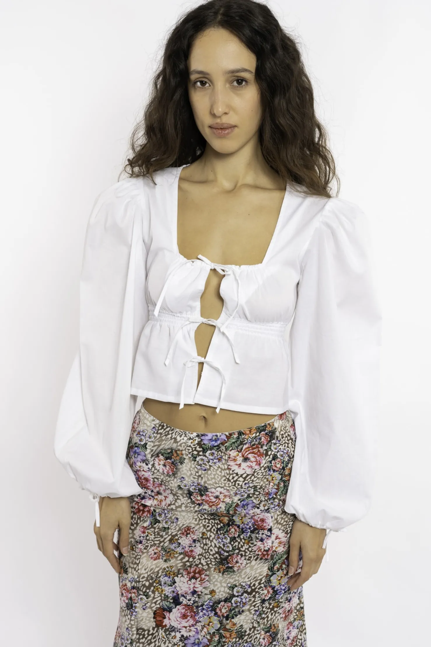 MaisonCléo Blouses|Tops>FW22 RUNWAY LOOK 17 – Blouse en coton blanc JESSICA