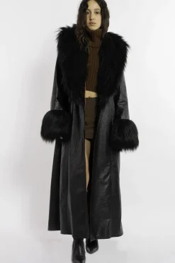 MaisonCléo Vestes / Manteaux>FW22 RUNWAY LOOK 22 – Manteau en faux cuir et fausse fourrure noir SUZIE