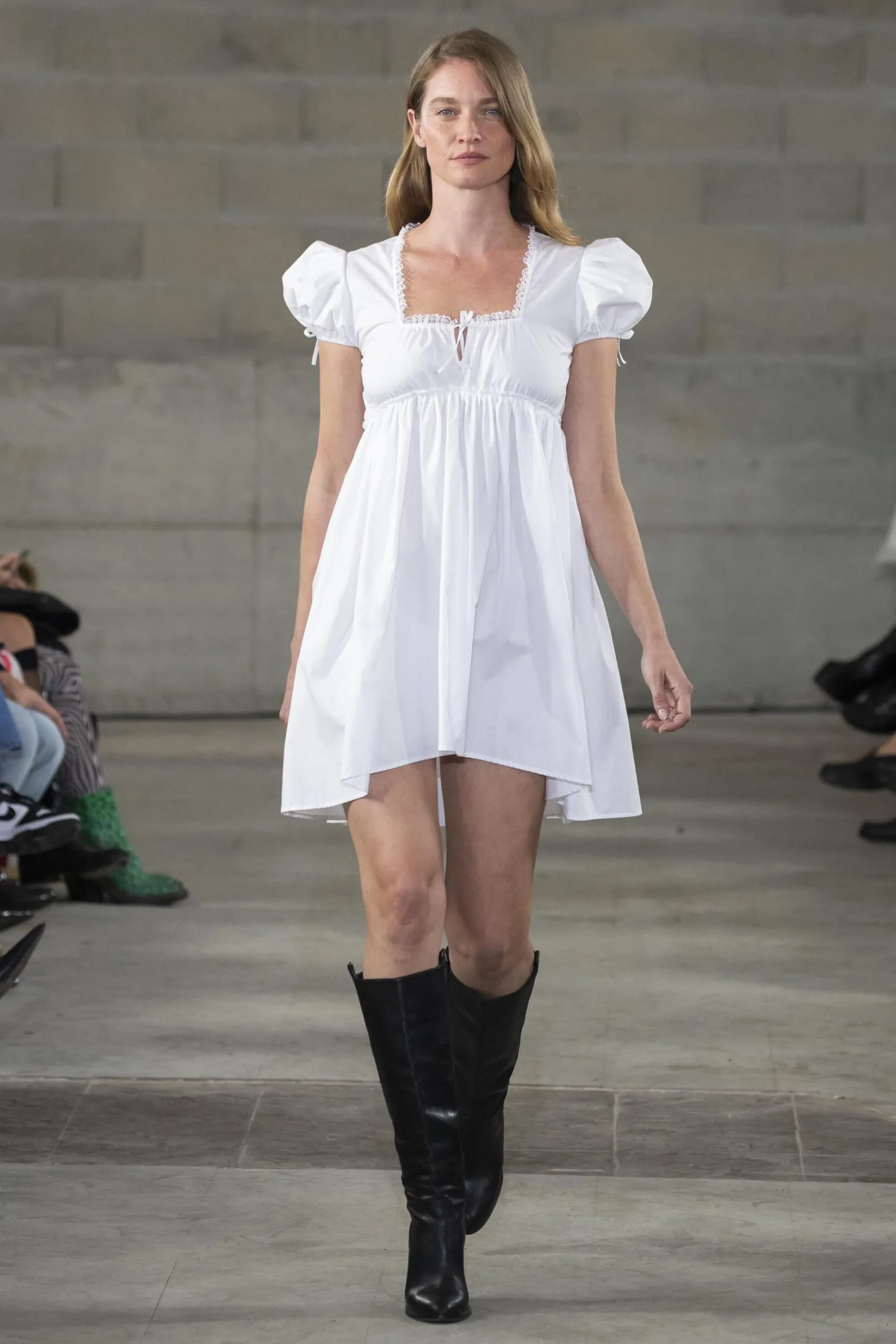 MaisonCléo Robes>FW22 RUNWAY LOOK 32 – Robe babydoll en coton avec parties en dentelle JOANNA