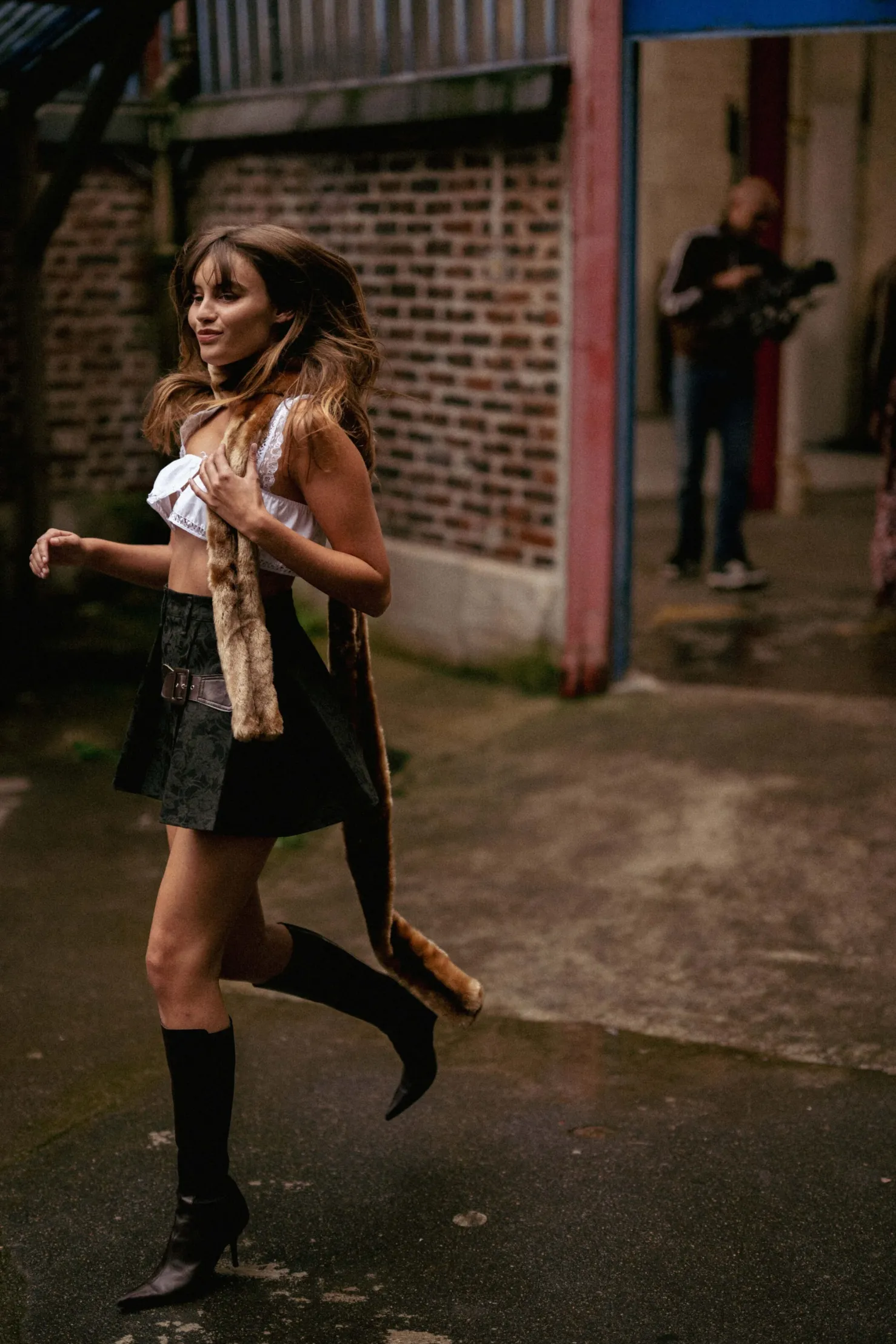 MaisonCléo Tops>FW22 RUNWAY LOOK 9 – Top court en coton et dentelle de Calais LENA I