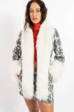MaisonCléo Vestes / Manteaux>FW22 RUNWAY LOOK 25 – Veste pied de poule fleurie en laine et fausse fourrure blanche ZOE