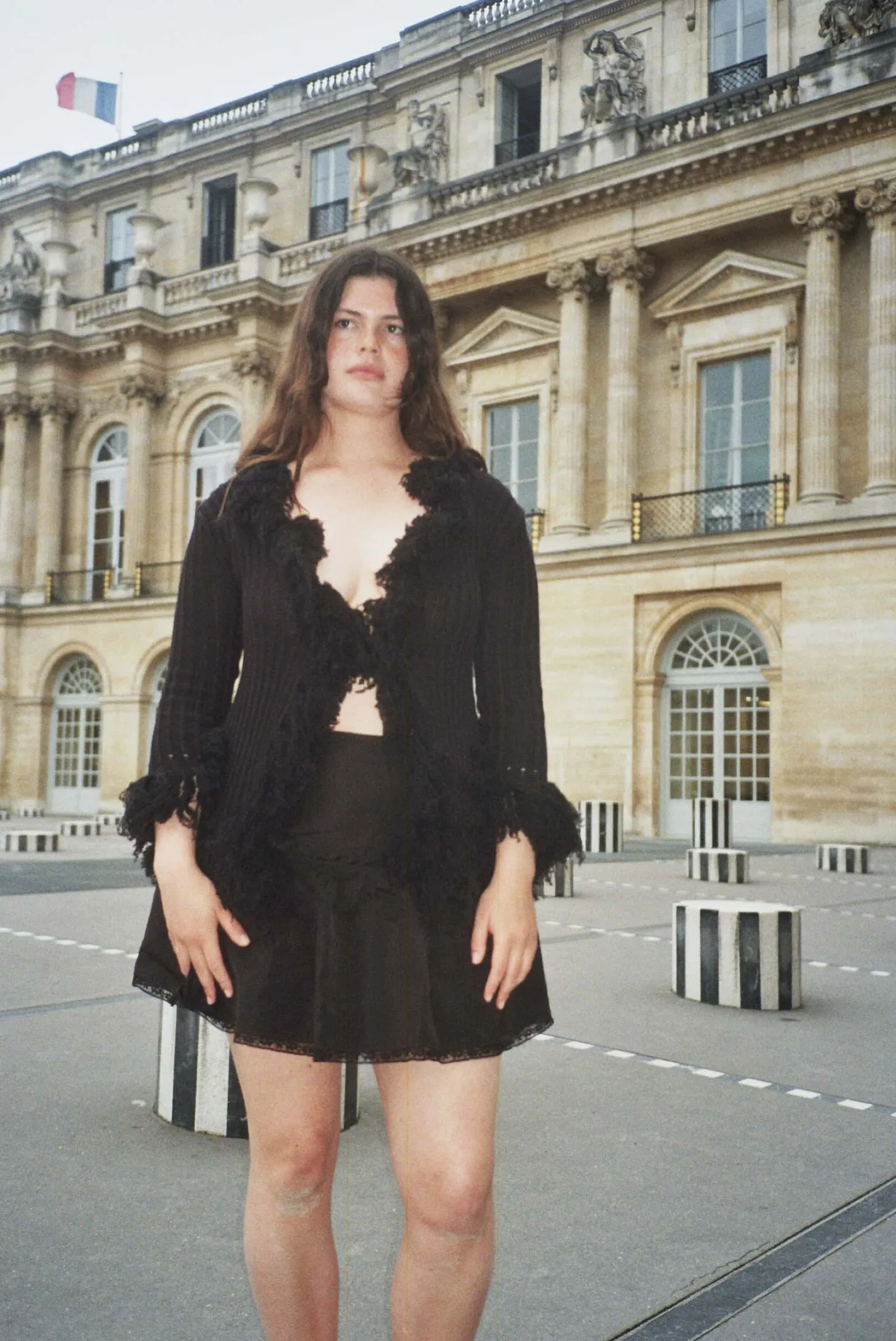 MaisonCléo Mailles|Tops>Gilet MOANA tricoté en coton noir avec franges et bouton en noix de coco