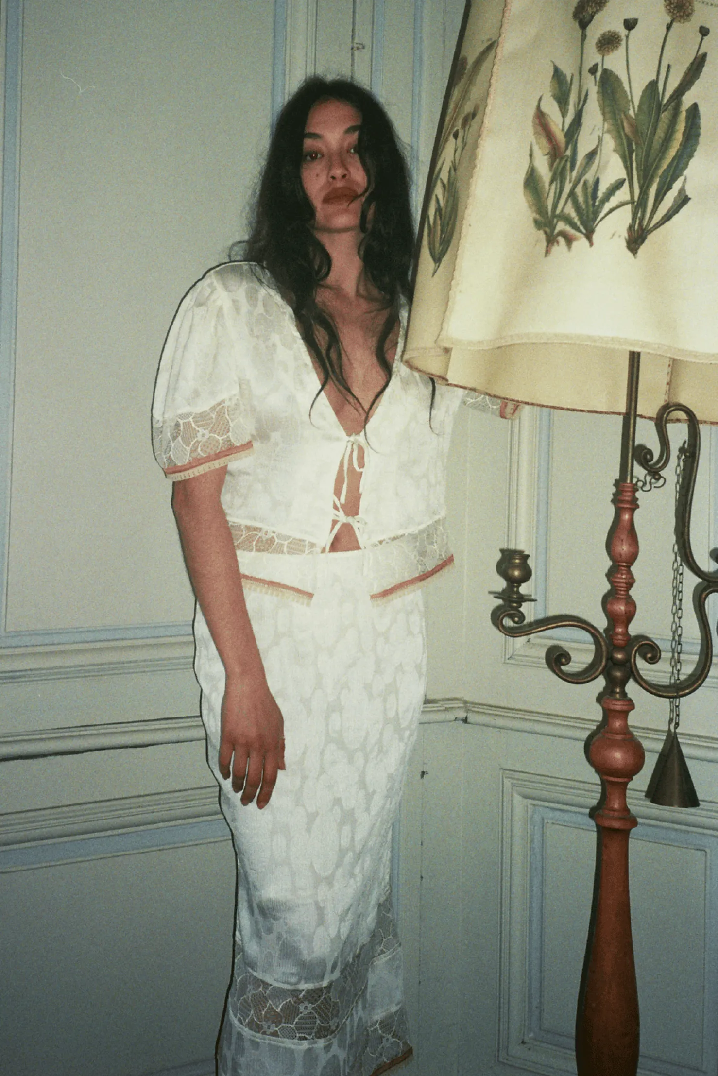 MaisonCléo Jupes>Jupe en soie ivoire texturée avec dentelles REBECA