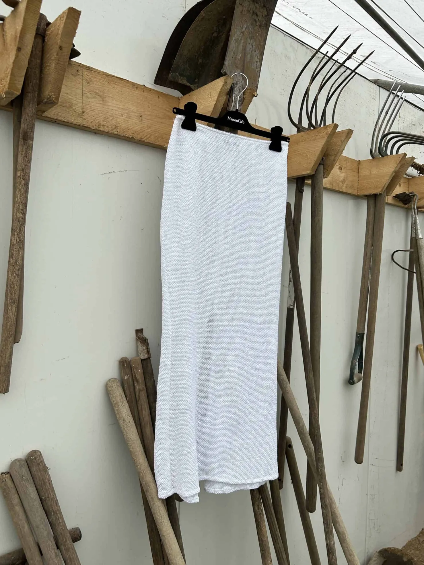 MaisonCléo Jupes>Jupe midi fendue en crochet blanche