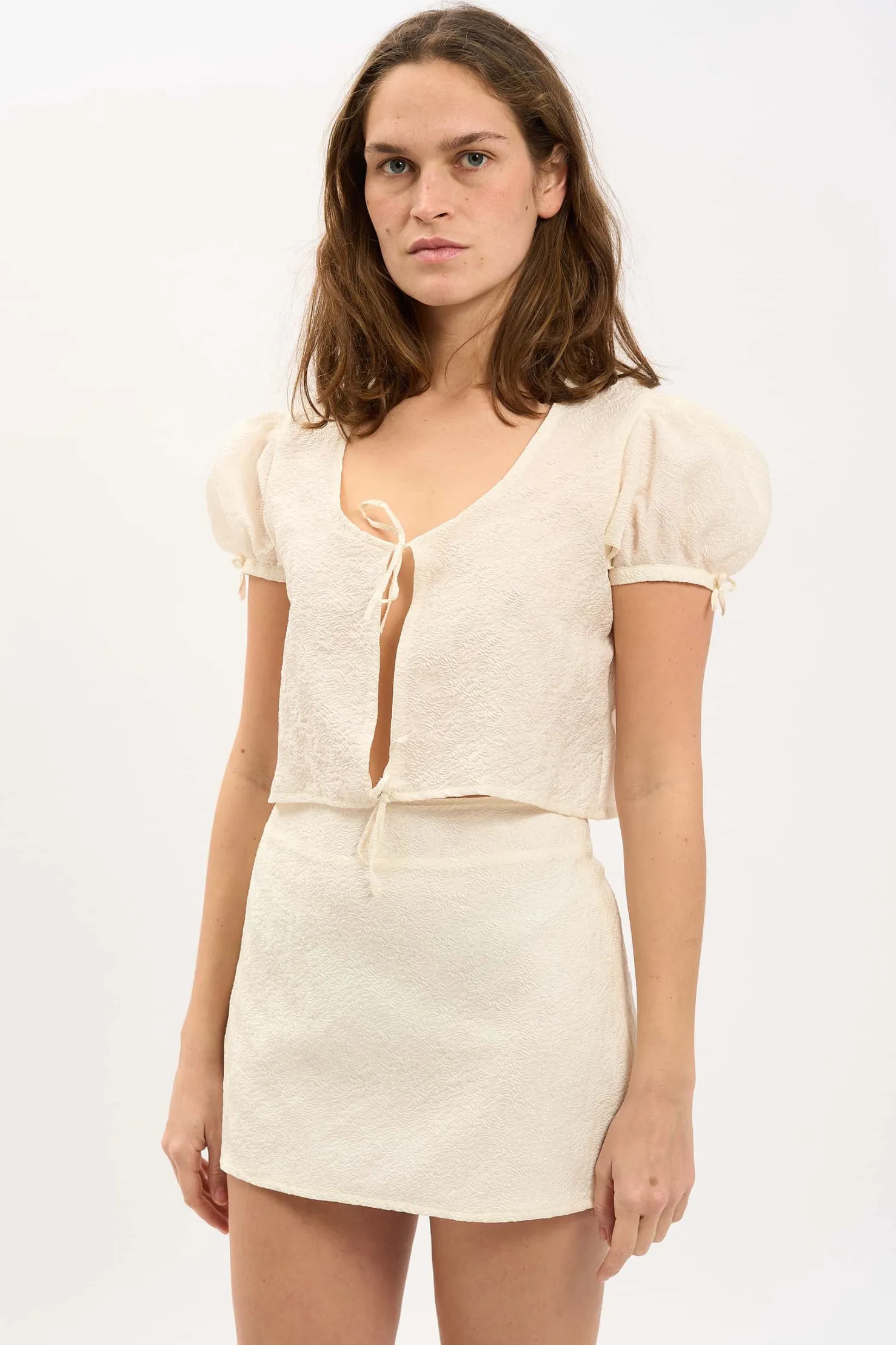 MaisonCléo Jupes>LA BADOULE – Jupe ANNE écrue en coton et soie fleurs texturée version V