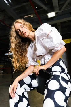 MaisonCléo Pantalons / Shorts><noscript><img width=