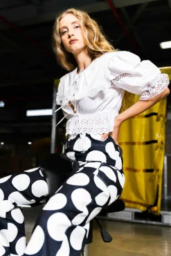 MaisonCléo Pantalons / Shorts><noscript><img width=