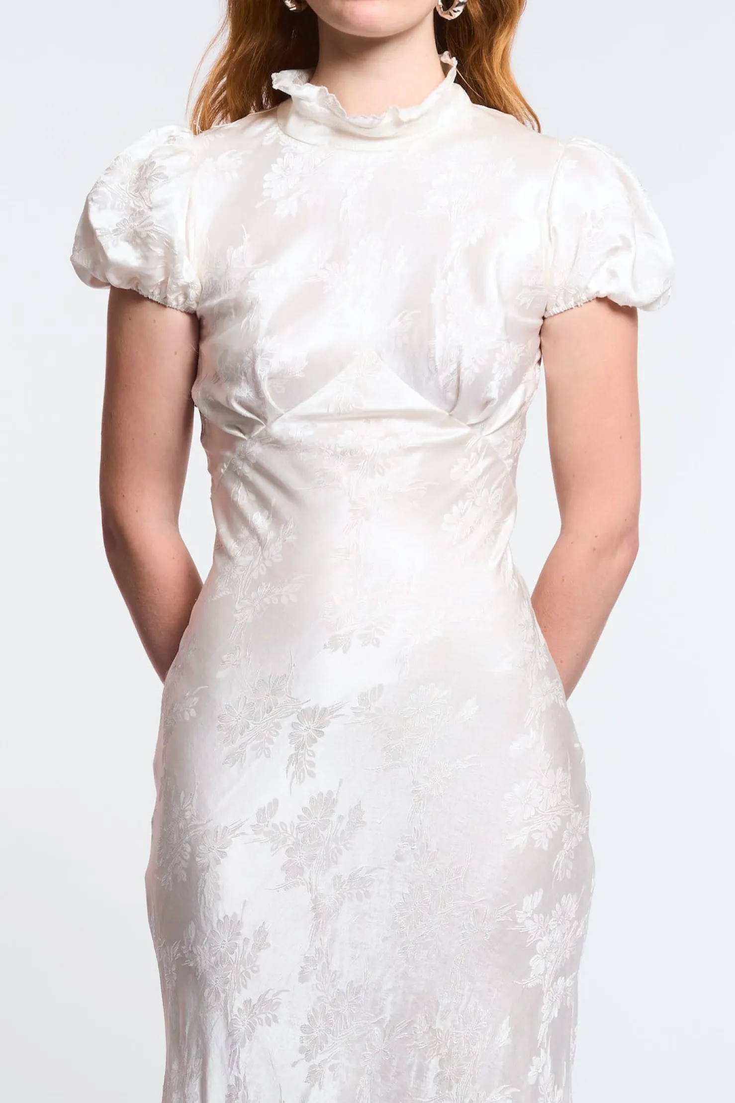 MaisonCléo Robes>LA POUPETTE DÉFILÉ LOOK 33 – Robe longue romantique MORANE en soie imprimé fleuri