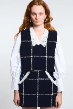 MaisonCléo Cardigans|Tops>LA POUPETTE DÉFILÉ LOOK 27 – Veste sans manches ENGUERAN en laine à carreaux bleu