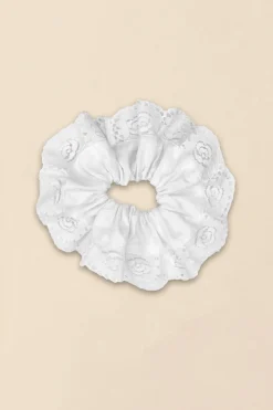 MaisonCléo Accessoires Cheveux>Le chouchou en coton et dentelle de Calais fleurie