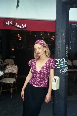 MaisonCléo Blouses>« Le Pack Sexy » : MAISONCLÉO X YOLAINE PARIS : Blouse Sonia + rouge à lèvres Garance + pinceau + accessoire cheveux