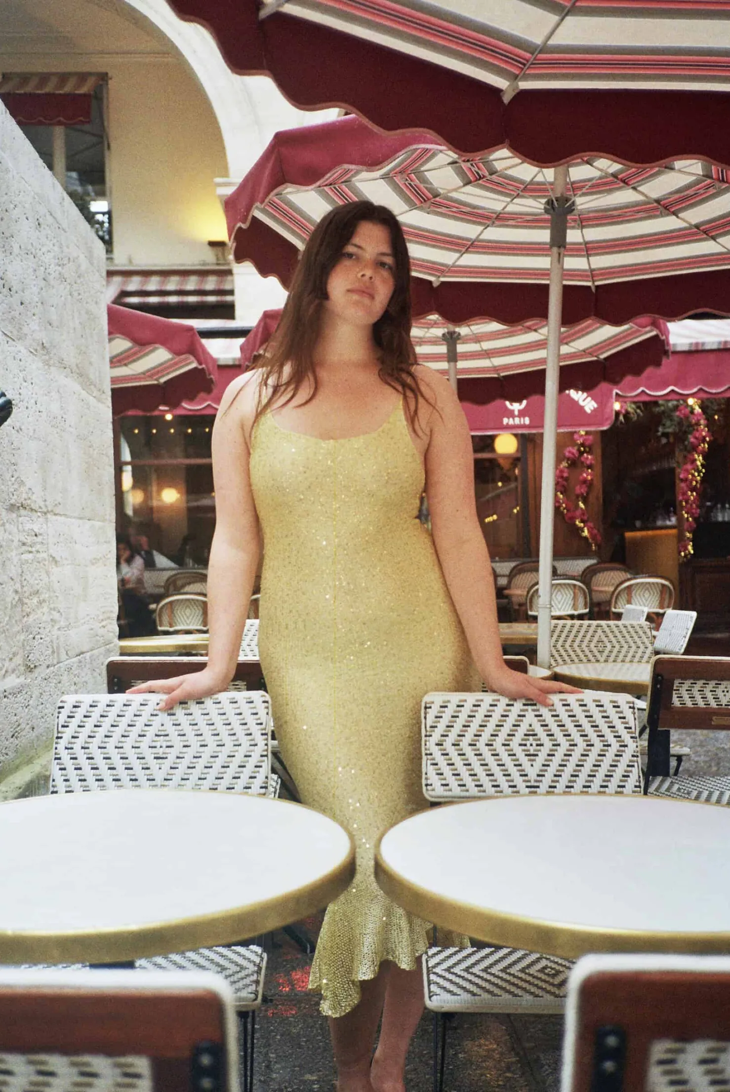 MaisonCléo Robes|Mailles>Longue robe sirène tricotée à sequins dorés