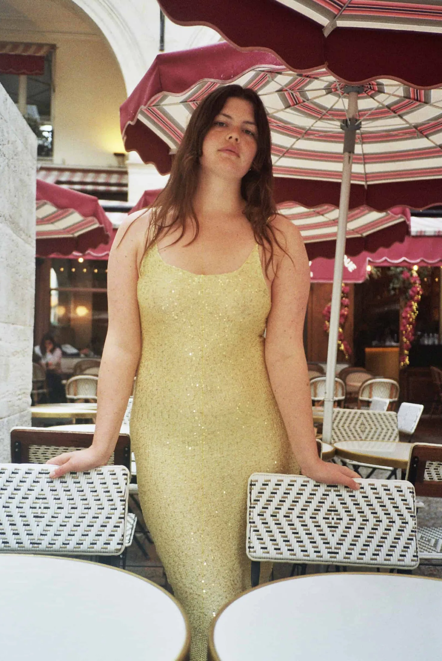 MaisonCléo Robes|Mailles>Longue robe sirène tricotée à sequins dorés