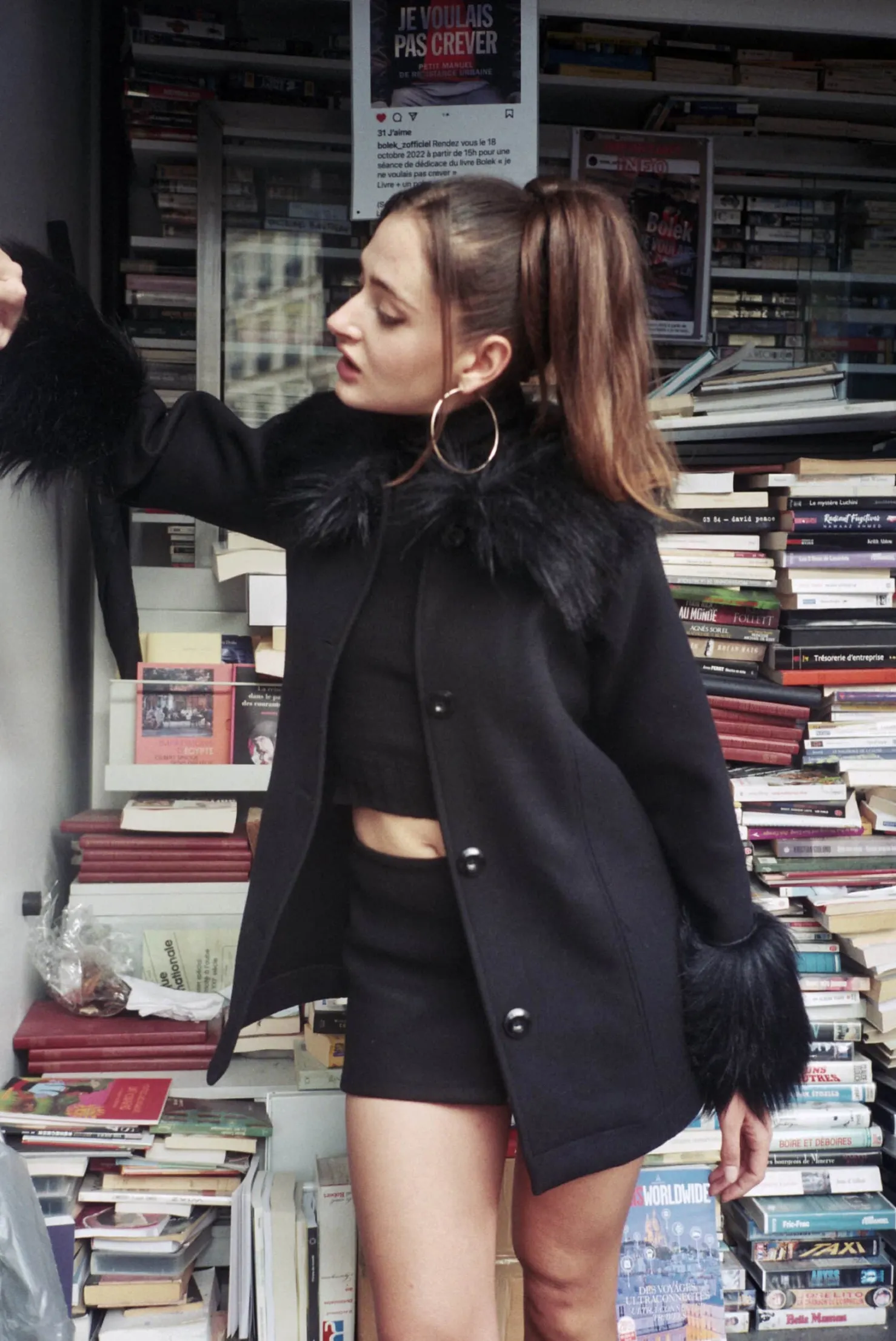 MaisonCléo Vestes / Manteaux>Manteau noir en laine épaisse avec fausse fourrure noire FANNY