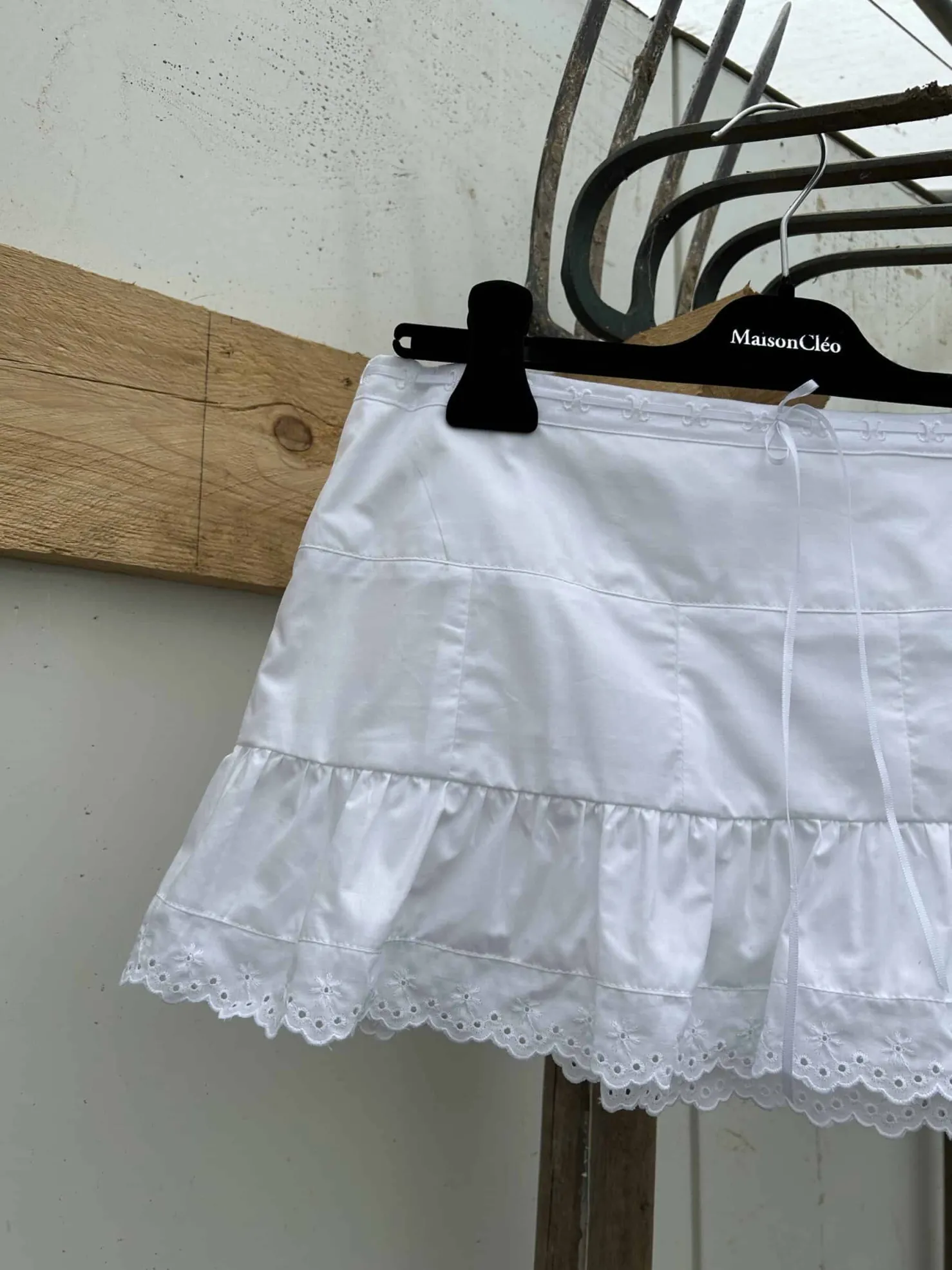 MaisonCléo Jupes>Mini-jupe MIMI en coton blanc et dentelle brodée
