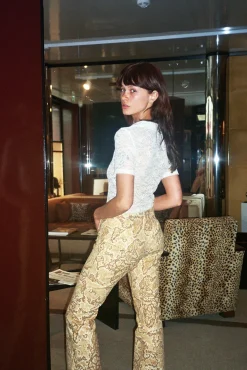MaisonCléo Pantalons / Shorts><noscript><img width=