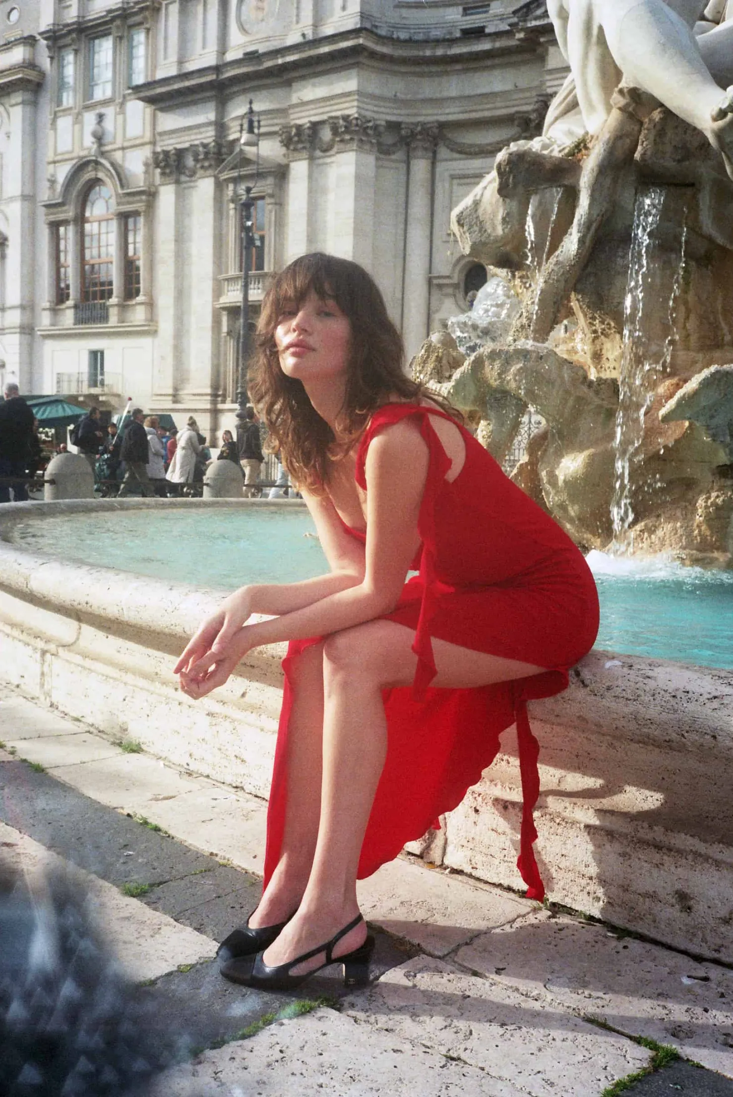 MaisonCléo Robes>Robe asymétrique à bretelles rouge volantée ALESSANDRA – Capsule L’AMOUR