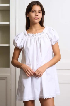 MaisonCléo Robes>Robe babydoll en coton blanc avec broderies anglaises