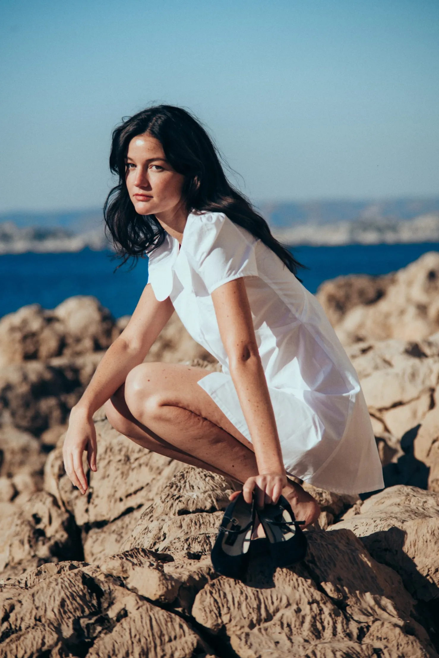 MaisonCléo Robes>Robe MARIE évasée en coton blanc boutonnée avec col claudine