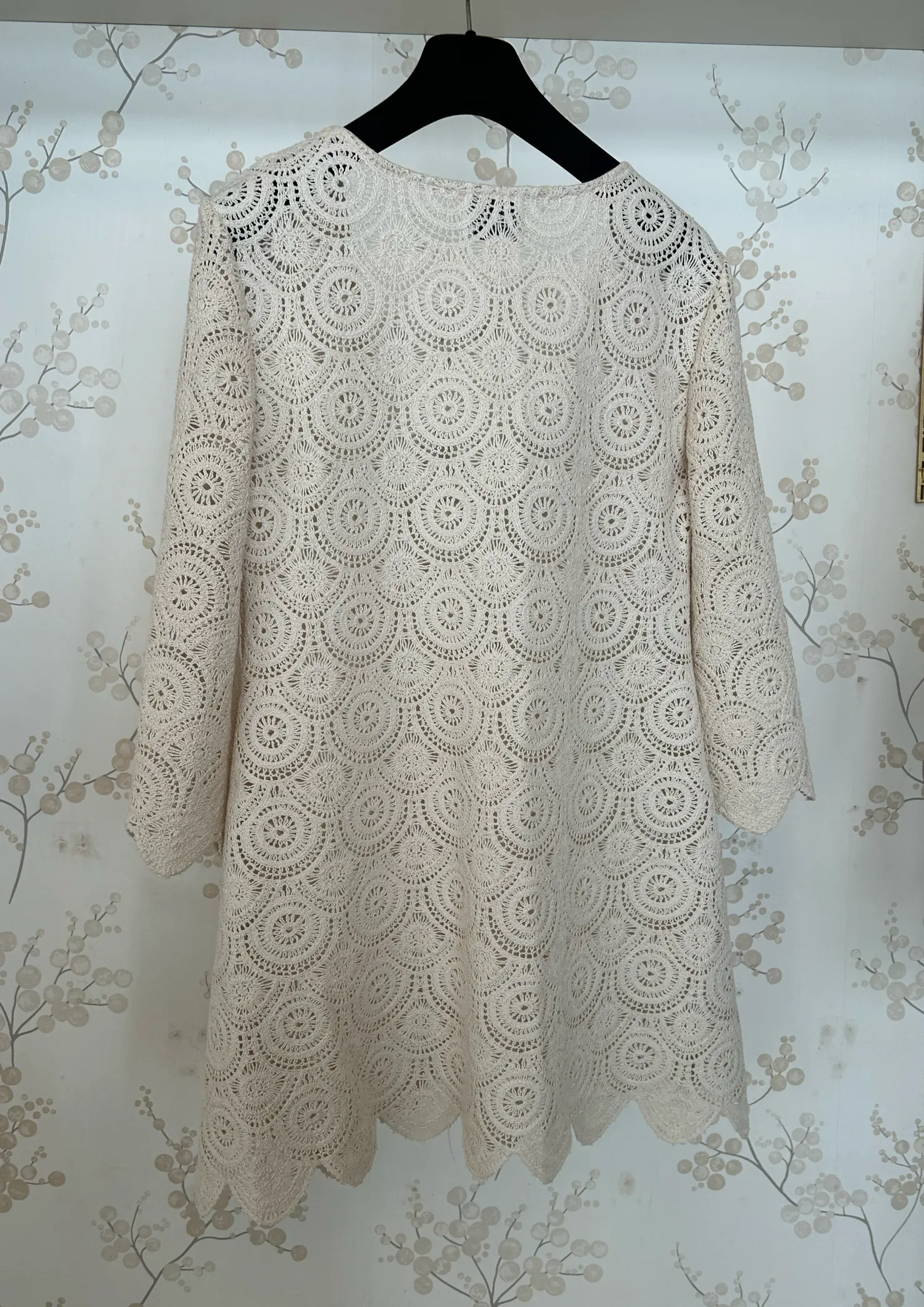 MaisonCléo Robes>Robe MIMOSA en crochet beige à fleurs évasée