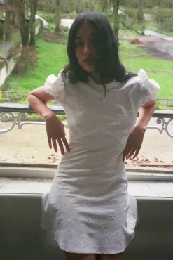 MaisonCléo Robes>Robe MORANE en coton de broderie anglaise fleurie