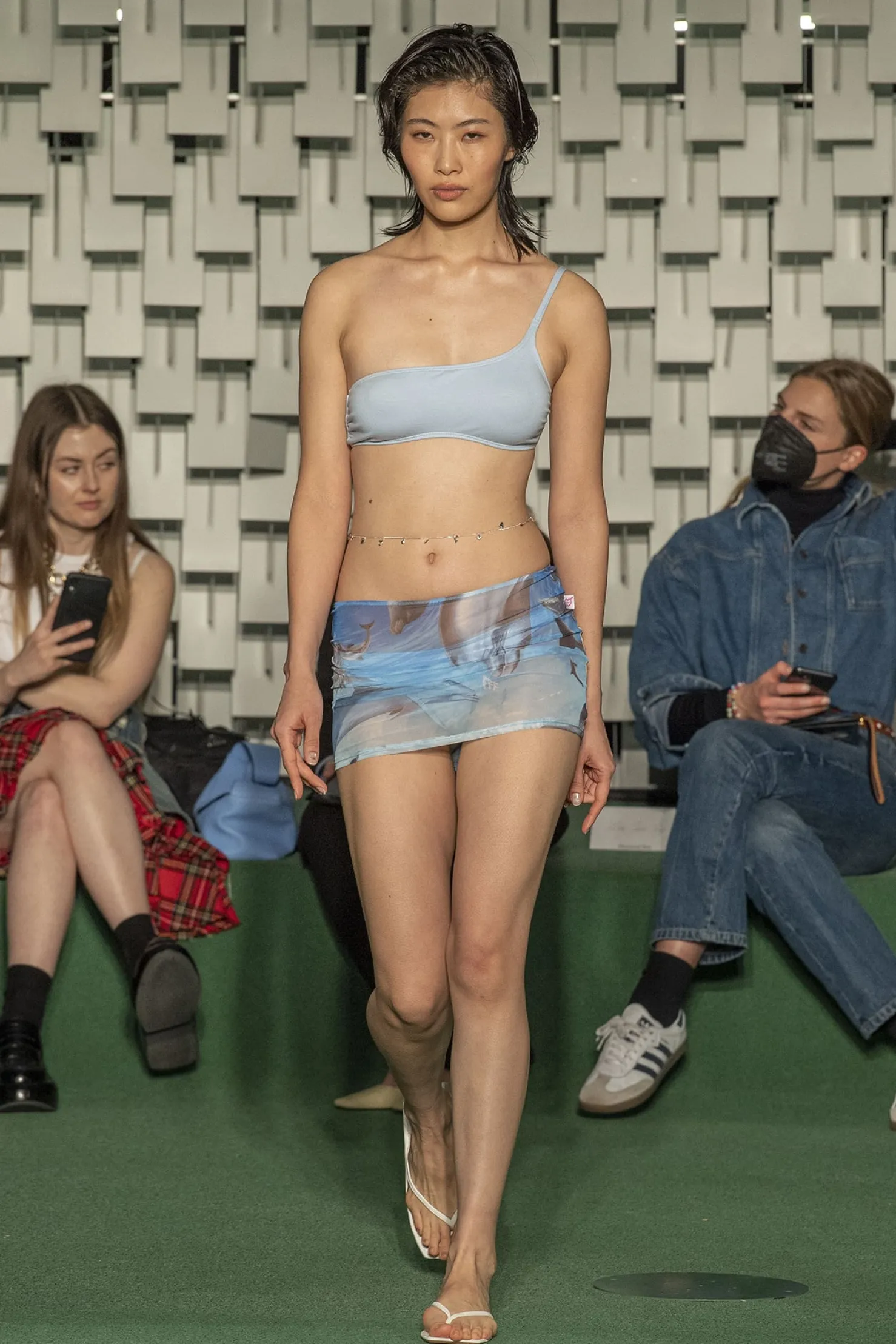 MaisonCléo Maillot De Bain|Tops>RUNWAY LOOK 29 – Haut de maillot de bain bandeau en coton bleu ciel MC Girl