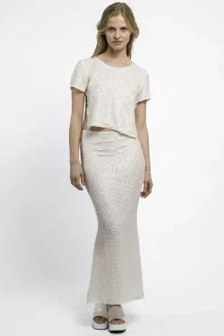 MaisonCléo Jupes>RUNWAY LOOK 47 – Jupe longue ornée d&rsquo;écailles de sirène blanche cassées