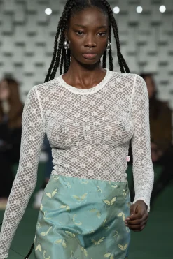 MaisonCléo Bijoux>RUNWAY LOOK 46 – Larges créoles en argent