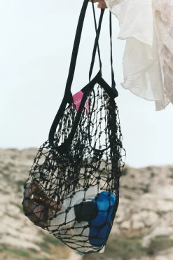 MaisonCléo Sacs>Sac de plage noir en résille crochet irisé et satin