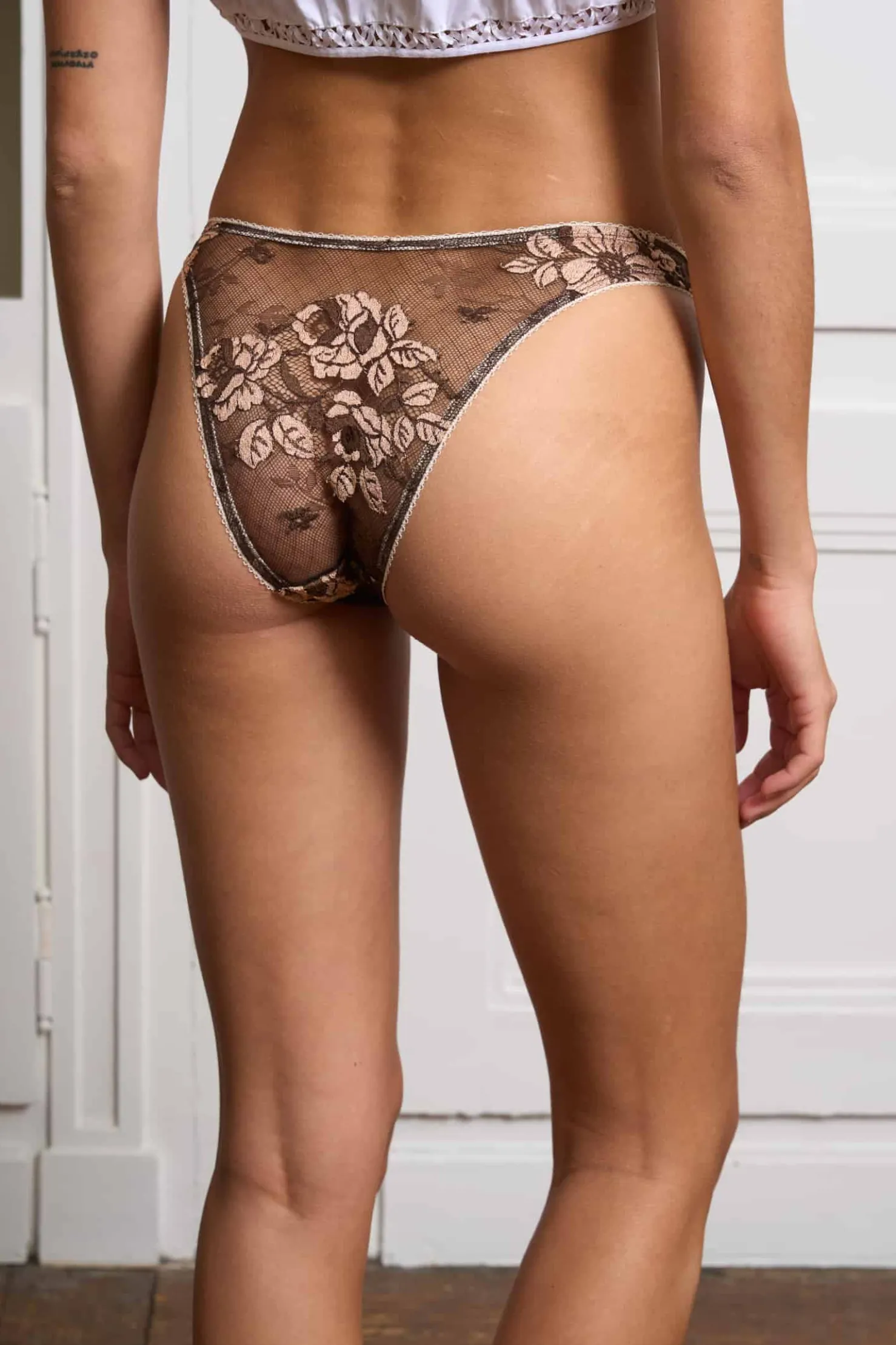 MaisonCléo Robes>« The seductive Pack » = Nuisette + culotte + paquet cadeau