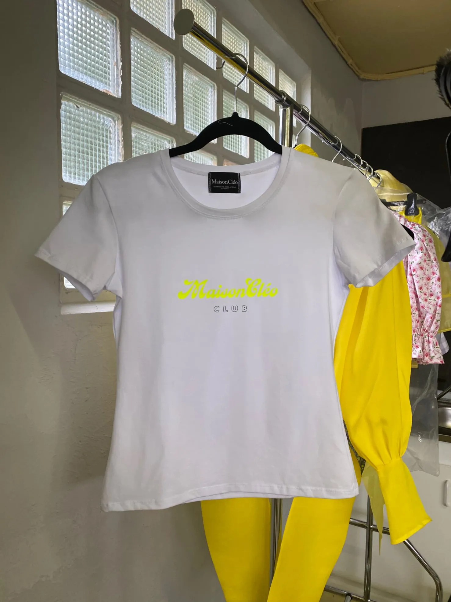 MaisonCléo Tops>T-shirt jaune fluo CLUB