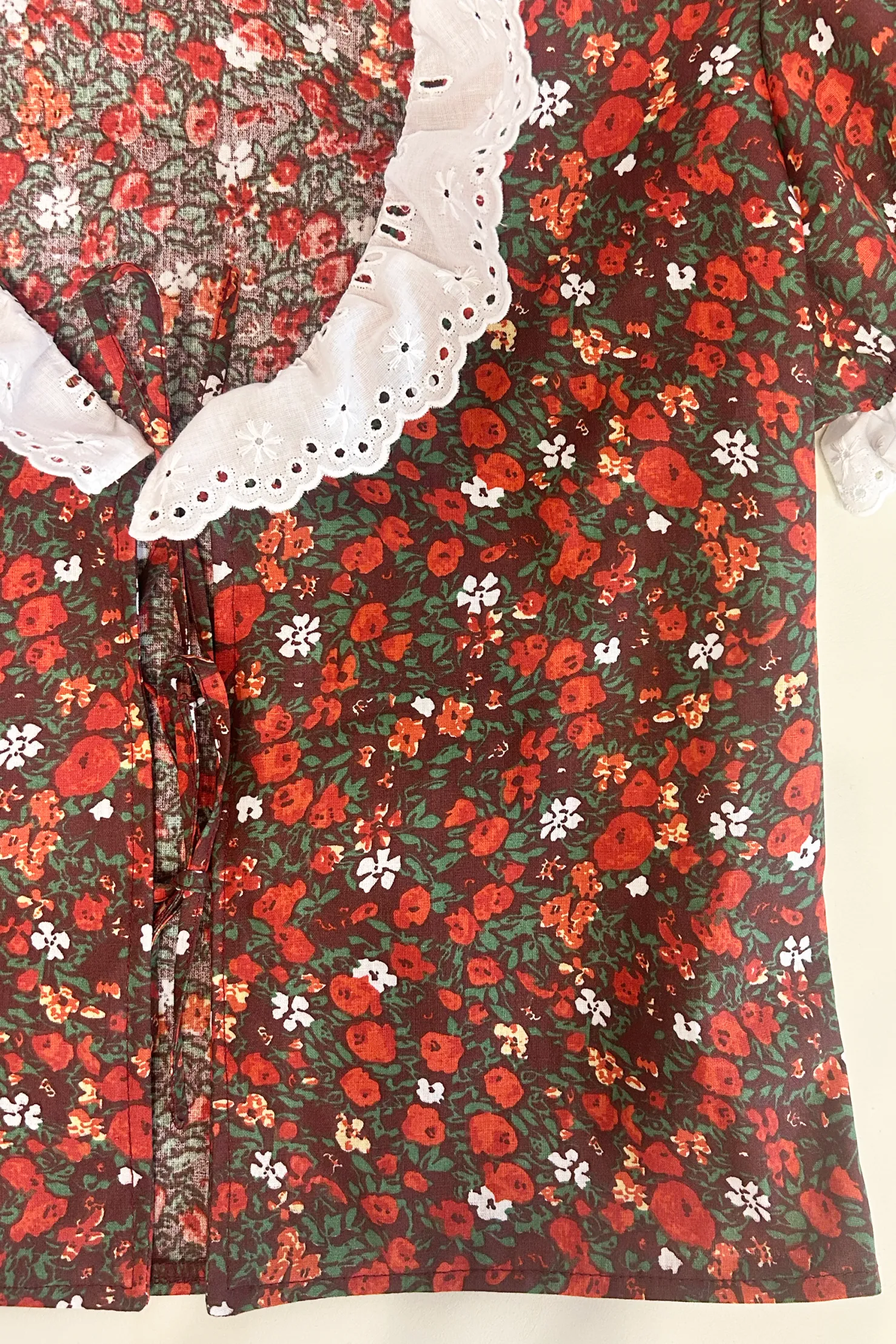MaisonCléo Blouses|Tops>VALENTINES – Blouse VANESSA en coton roses rouges et broderie anglaise