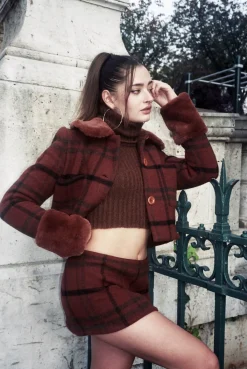 MaisonCléo Vestes / Manteaux>Veste en laine à carreaux marron col fausse fourrure EVA