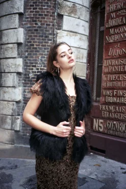 MaisonCléo Vestes / Manteaux>Veste sans manches noir en laine épaisse avec fausse fourrure noire ROSA